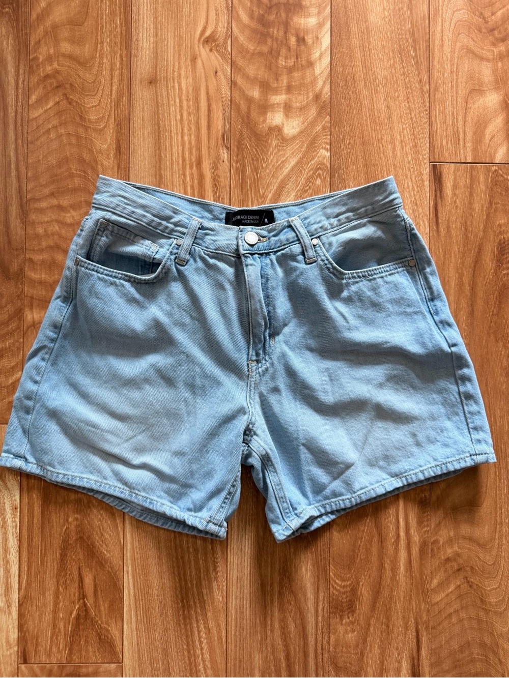 Just Black Denim Brand Light Wash Denim Shorts 5 inch inseam size medium